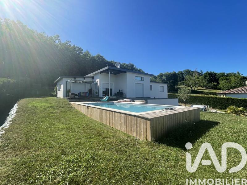 Maison de maîtres - 180 m² - 5 pièces