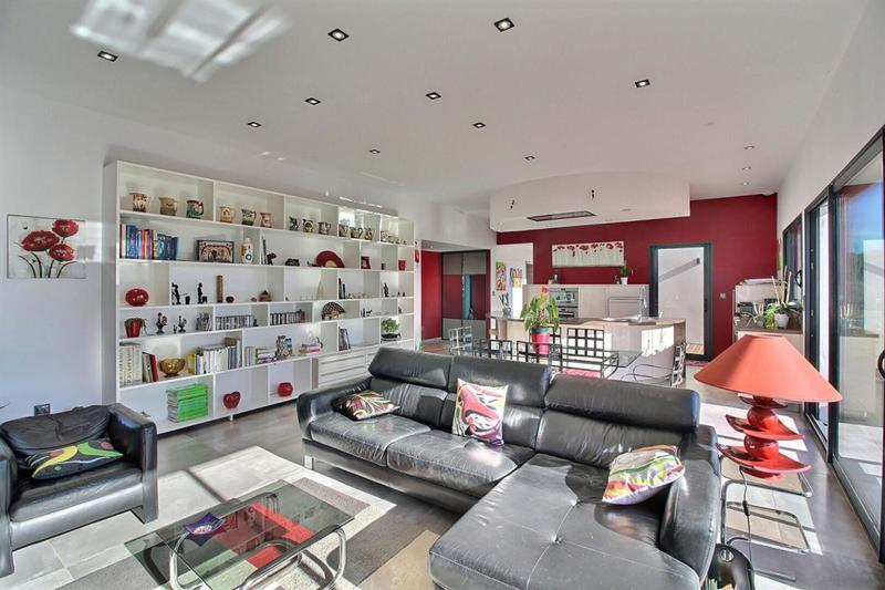 Maison - 182 m² - 5 pièces