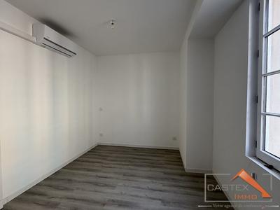 Appartement - 65 m² - 4 pièces