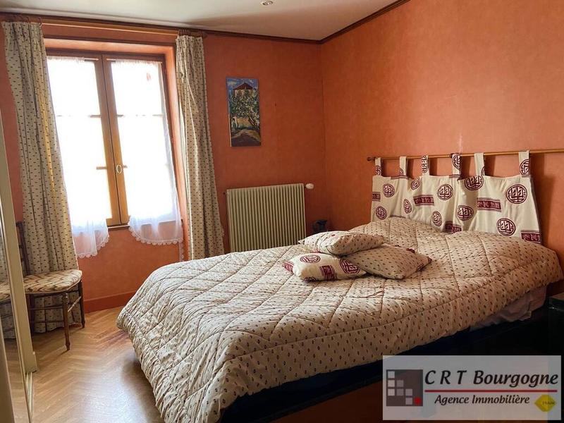 Maison ancienne - 215 m² - 7 pièces