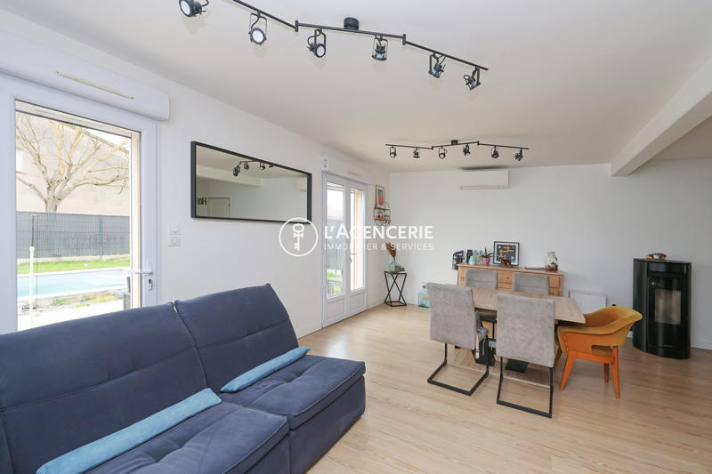 Maison - 92 m² - 4 pièces