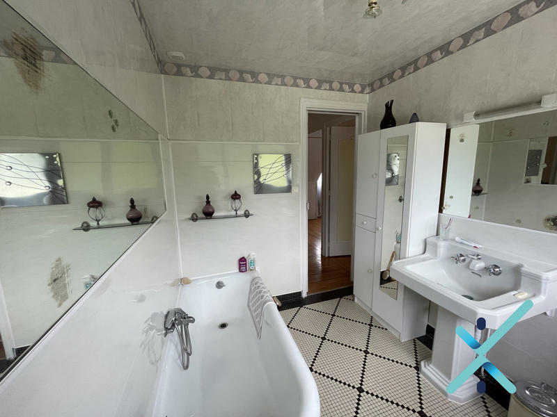 Maison ancienne - 190 m² - 7 pièces