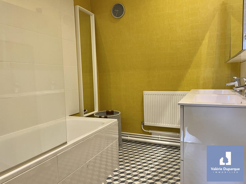 Maison - 180 m² - 6 pièces