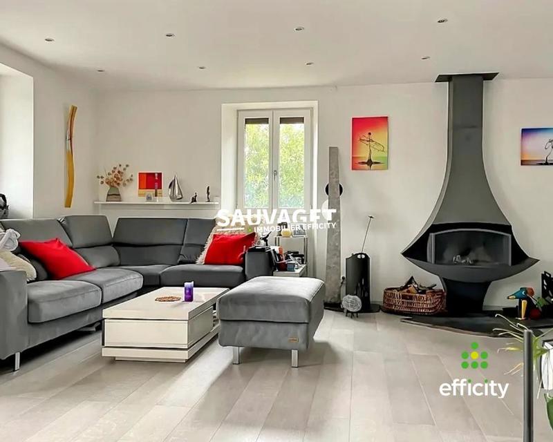 Maison - 320 m² - 11 pièces