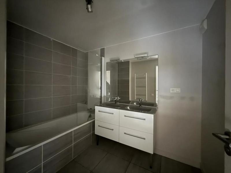 Appartement - 103 m² - 4 pièces