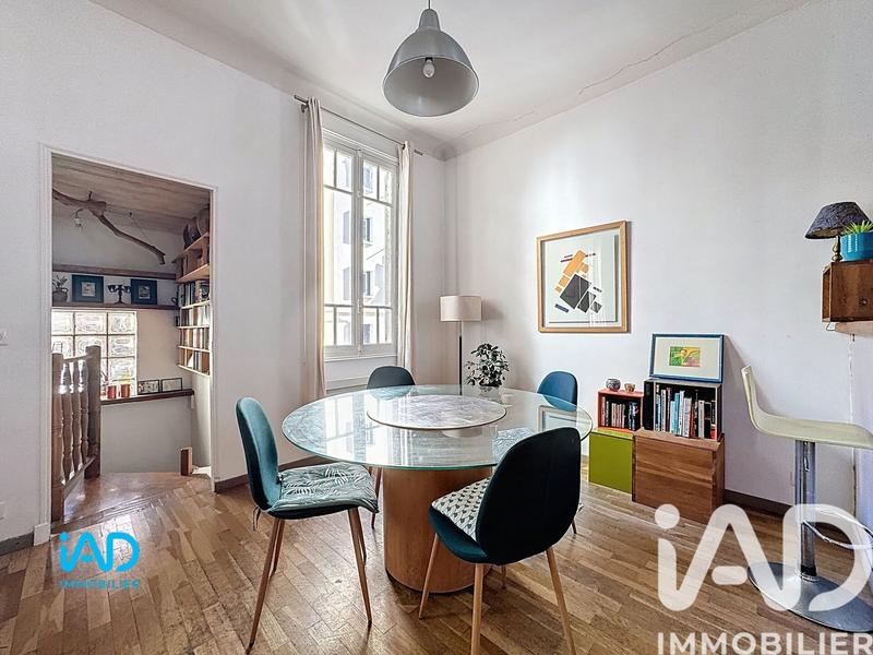 Maison - 90 m² - 5 pièces