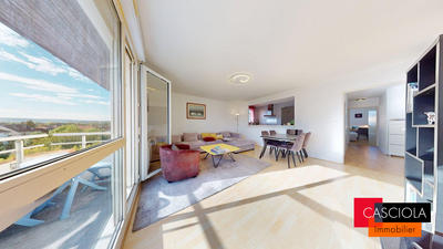 Appartement - 84 m² - 4 pièces