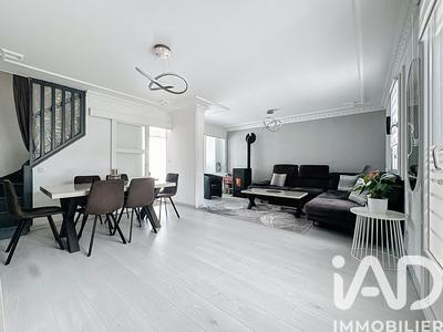 Maison - 92 m² - 4 pièces