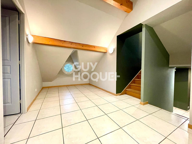 Maison - 320 m² - 6 pièces