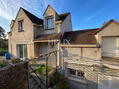Maison - 316 m² - 9 pièces