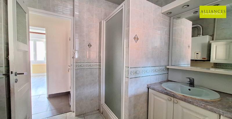 Appartement - 77 m² - 4 pièces