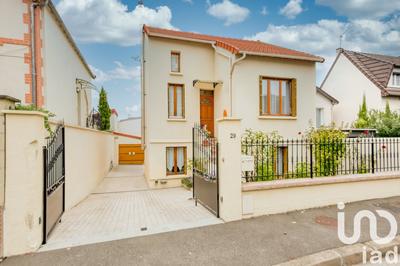 Maison - 142 m² - 6 pièces