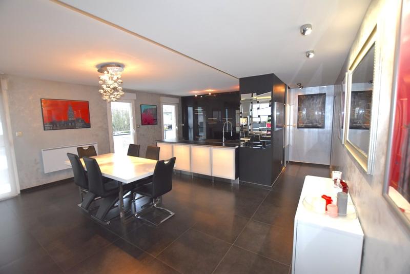 Appartement - 97 m² - 4 pièces