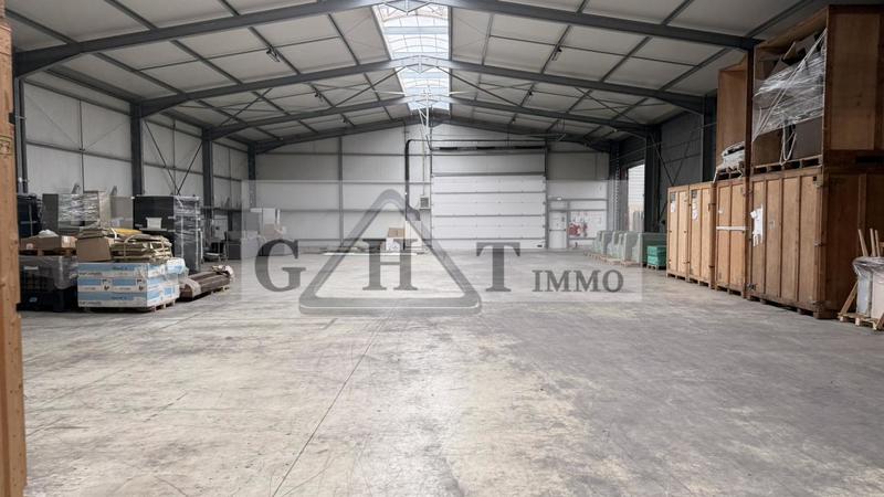 Entrepôt - 5 519 m²