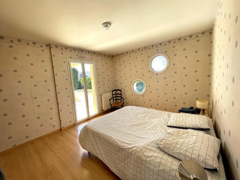 Maison - 197 m² - 8 pièces