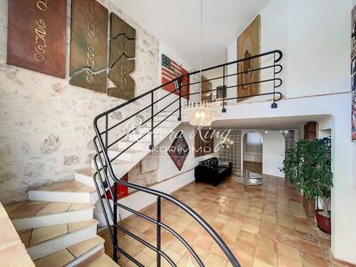 Appartement - 76 m² - 3 pièces