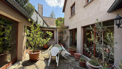 Maison - 224 m² - 7 pièces