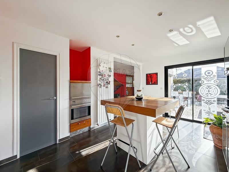 Maison - 174 m² - 8 pièces