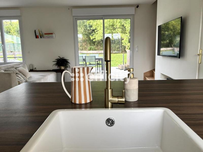 Maison - 123 m² - 4 pièces