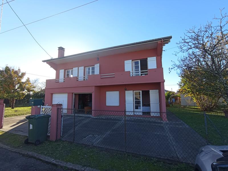 Maison - 171 m² - 7 pièces