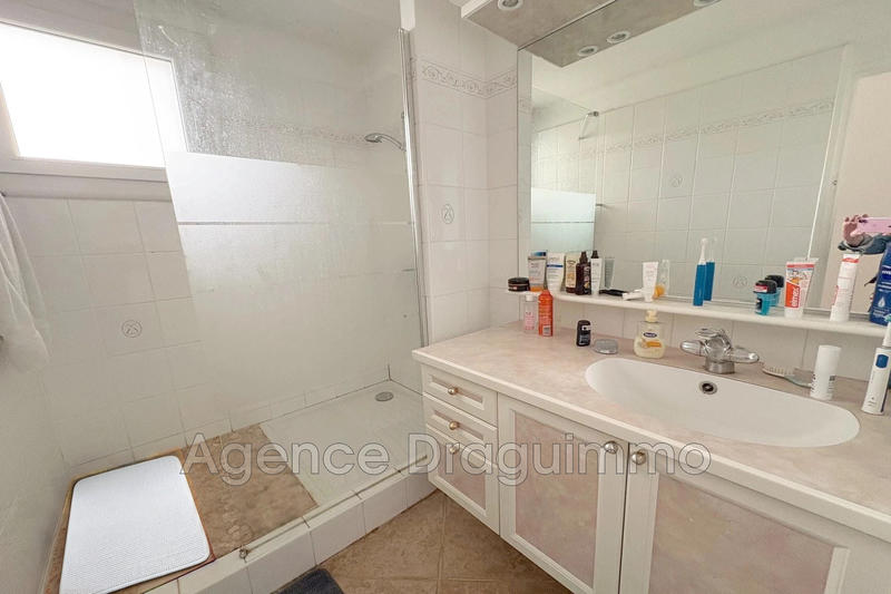 Maison - 185 m² - 8 pièces