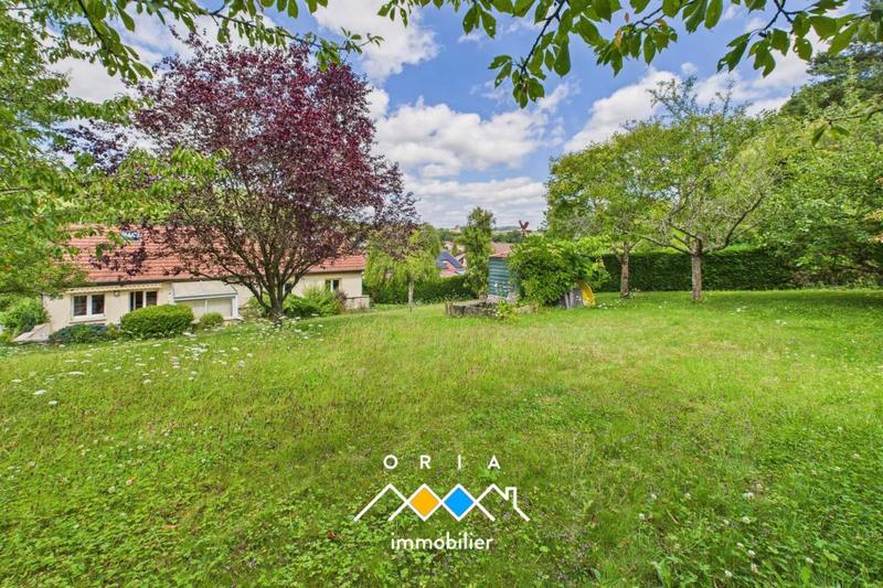 Maison - 180 m² - 9 pièces