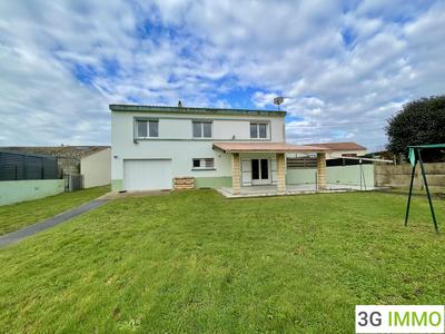 Maison - 140 m² - 5 pièces