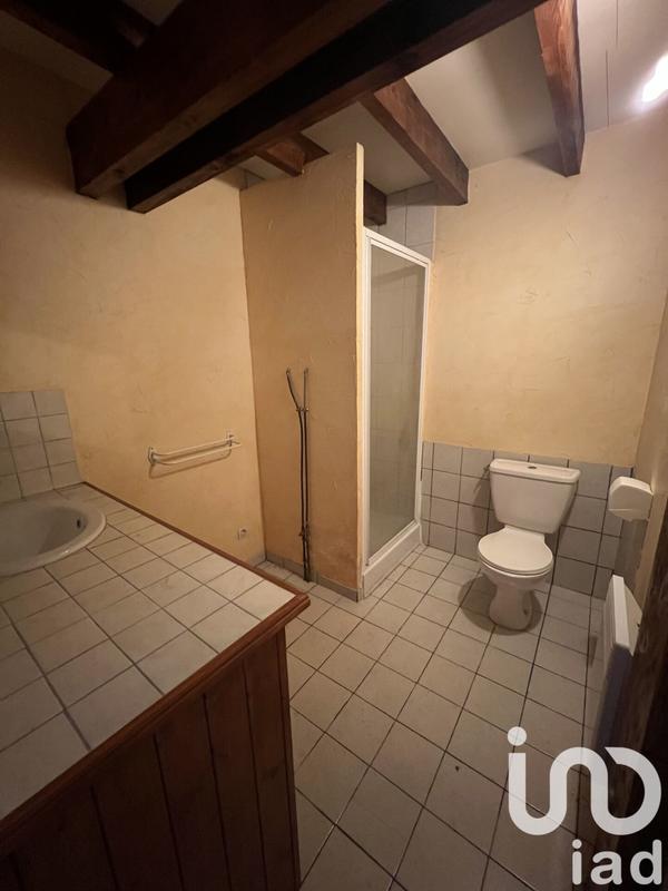 Maison - 275 m² - 10 pièces