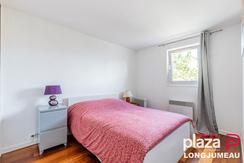 Appartement - 93 m² - 5 pièces