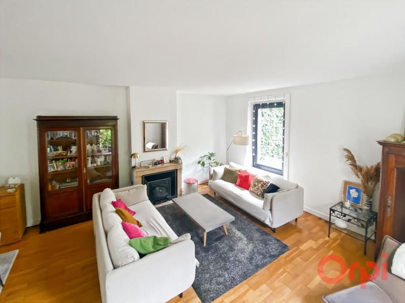 Maison - 140 m² - 7 pièces