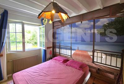 Maison - 199 m² - 7 pièces