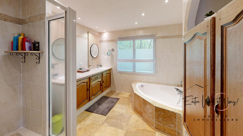 Maison ancienne - 173 m² - 6 pièces