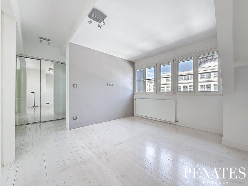 Appartement - 200 m² - 6 pièces