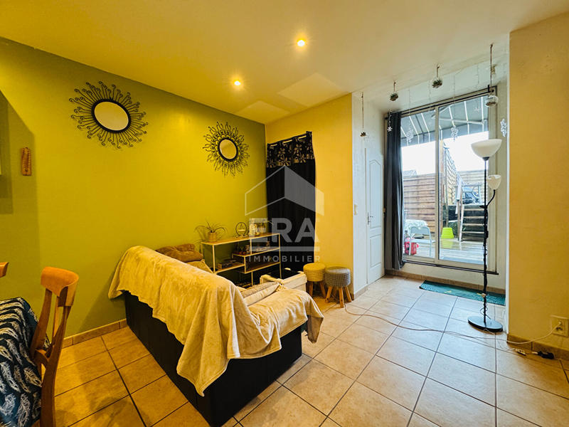 Maison - 275 m² - 10 pièces