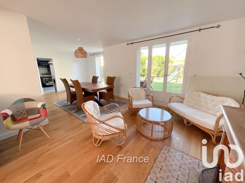 Maison - 190 m² - 8 pièces