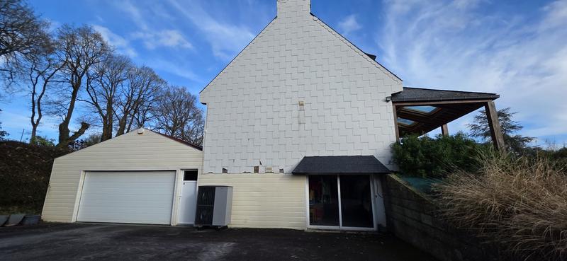 Maison traditionnelle - 120 m² - 8 pièces