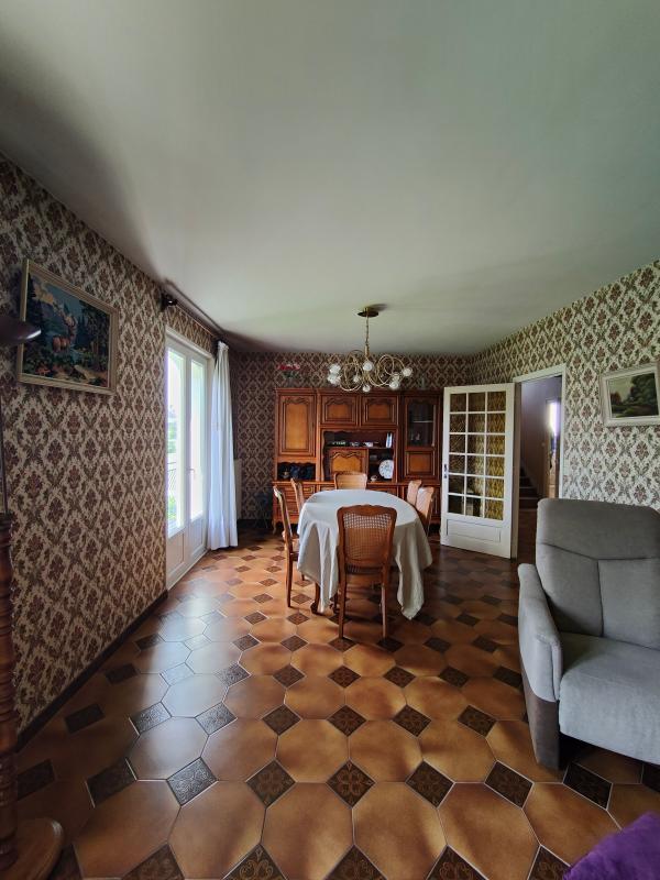 Maison - 152 m² - 6 pièces