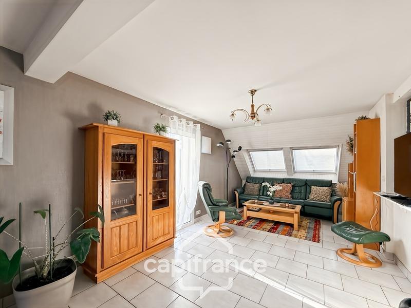 Maison - 98 m² - 5 pièces