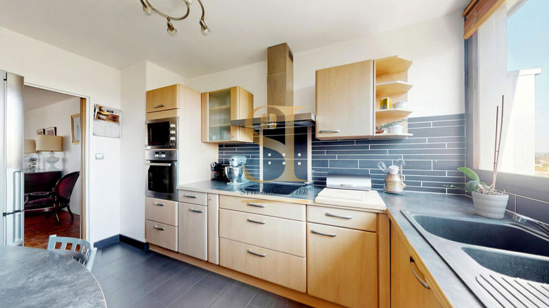 Appartement - 91 m² - 5 pièces