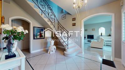 Maison - 215 m² - 6 pièces