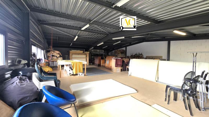 Local commercial - 320 m²