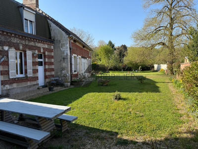 Propriété - 218 m² - 7 pièces