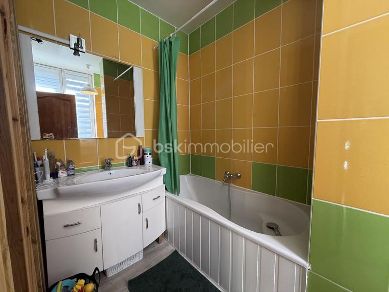 Maison - 103 m² - 5 pièces