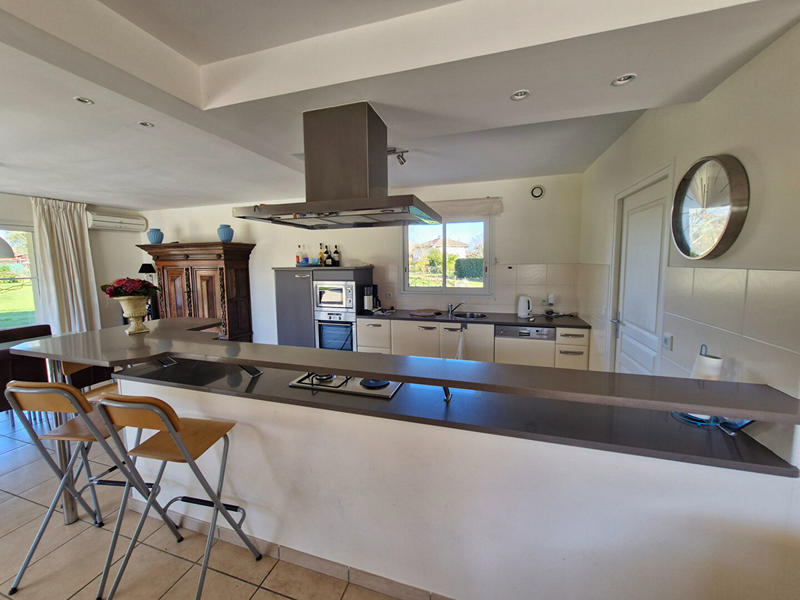 Maison - 140 m² - 5 pièces