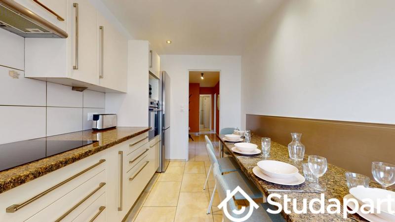 Chambre - 10 m² - 1 pièce