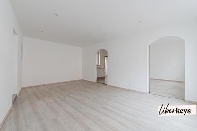 Divers - 74 m² - 4 pièces