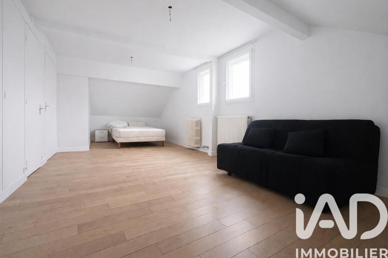 Maison - 180 m² - 6 pièces