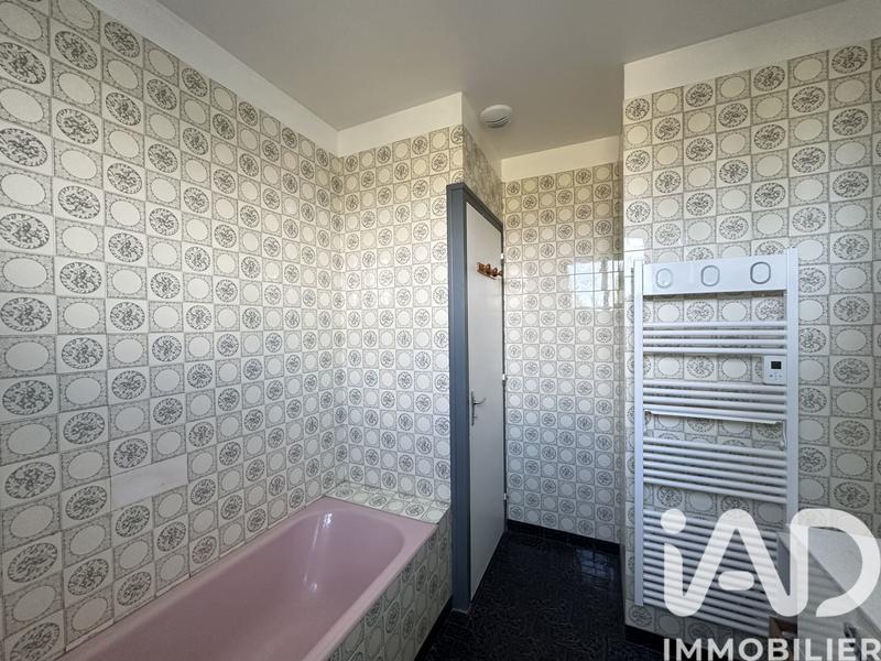 Maison - 93 m² - 8 pièces