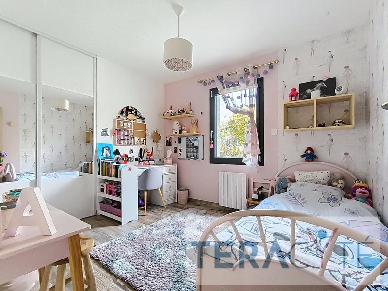 Maison - 105 m² - 4 pièces