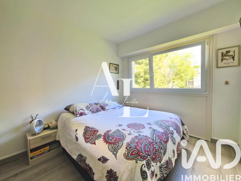 Appartement - 95 m² - 5 pièces